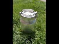 I am unable to translate that as it appears to be gibberish