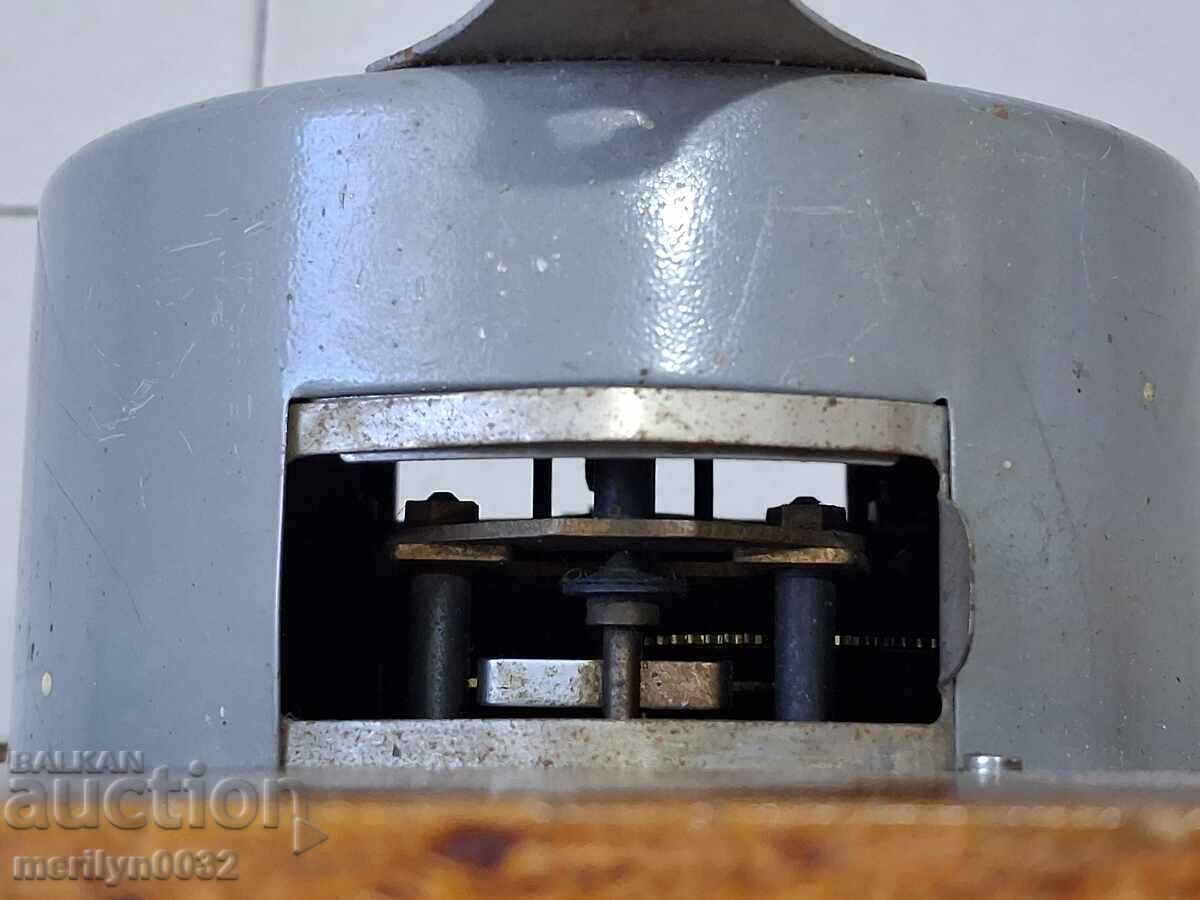 Доставка на Стенен часовник "ЯНТАР" - СССР Доставка на Стенен часовник "ЯНТАР" - СССР