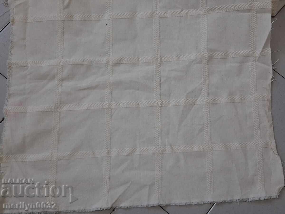 Licitație Țesătură albă țesută manual, rulou, pentru zestre, lățime dublă Licitație Țesătură albă țesută manual, rulou, pentru zestre, lățime dublă