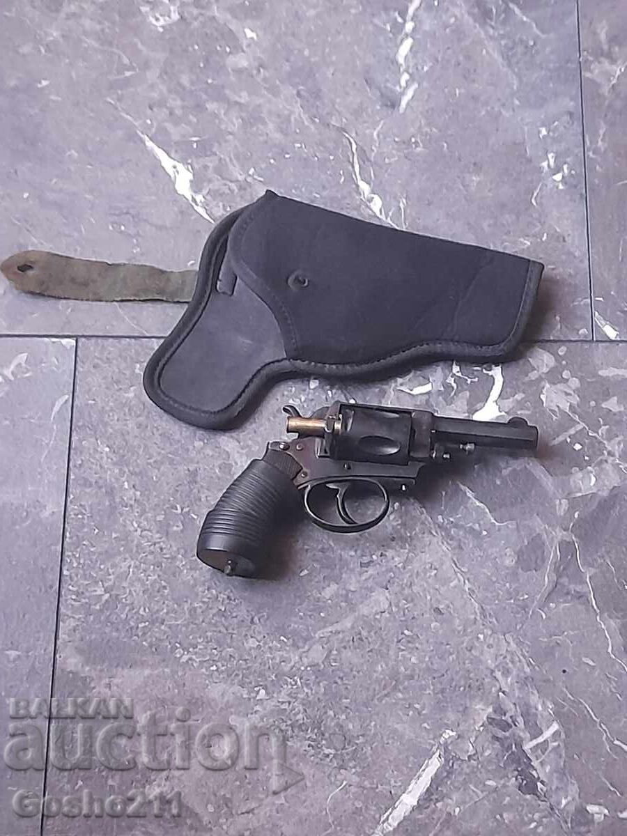 Аукцион Колекционерски револвер Аукцион Колекционерски револвер