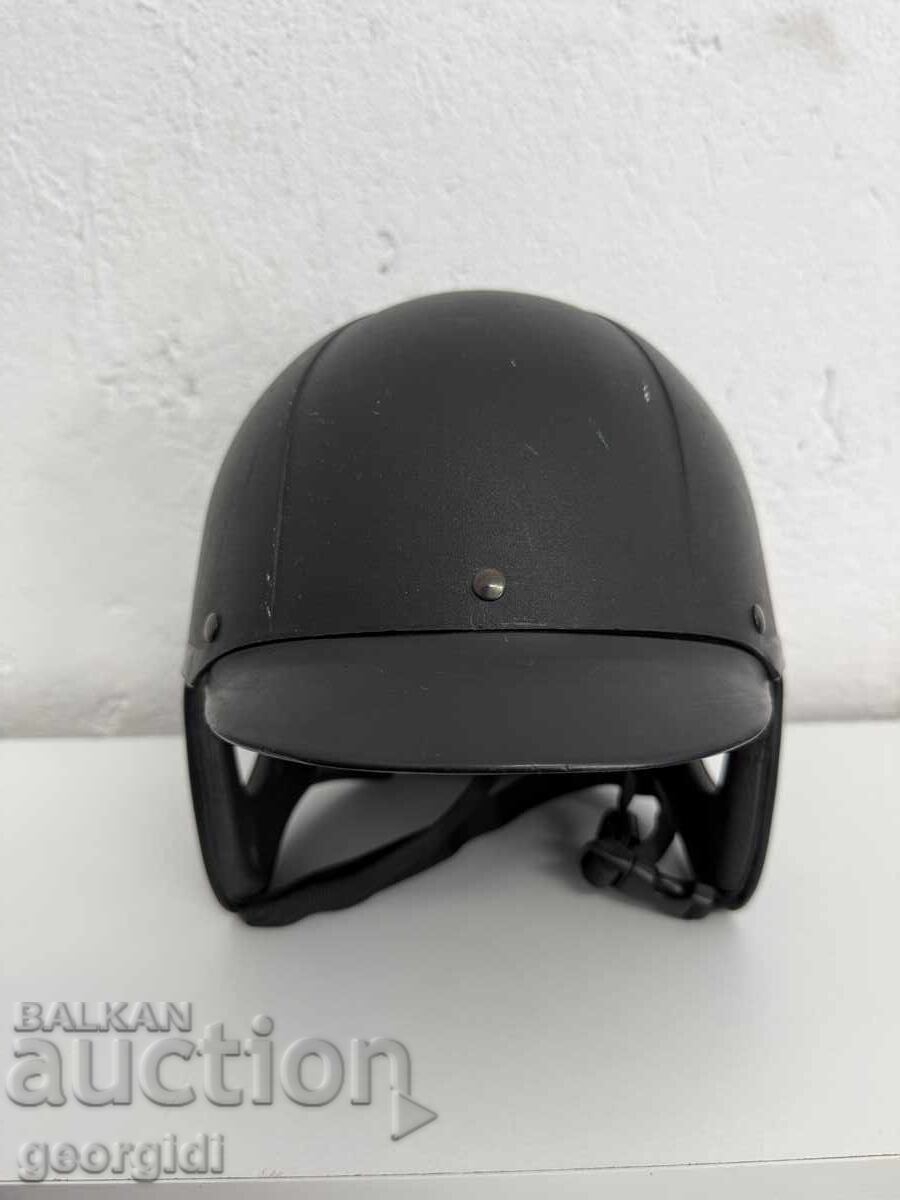 Аукцион Жокейска шапка / каска за конна езда. №7713 Аукцион Жокейска шапка / каска за конна езда. №7713