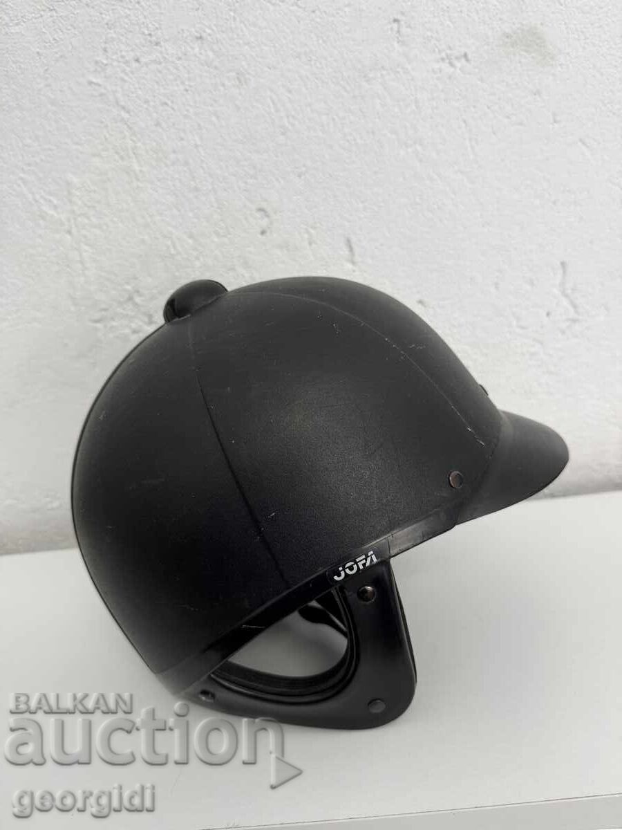 Доставка на Жокейска шапка / каска за конна езда. №7713 Доставка на Жокейска шапка / каска за конна езда. №7713