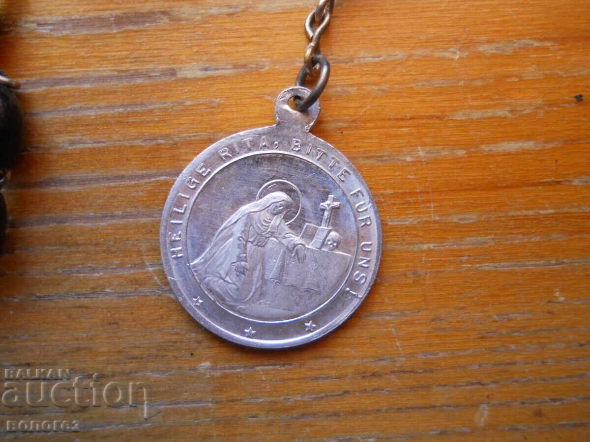 Rozariu catolic cu cruce cu apă sfințită - Germania cu preț € 7.67 | 15.00 BGN