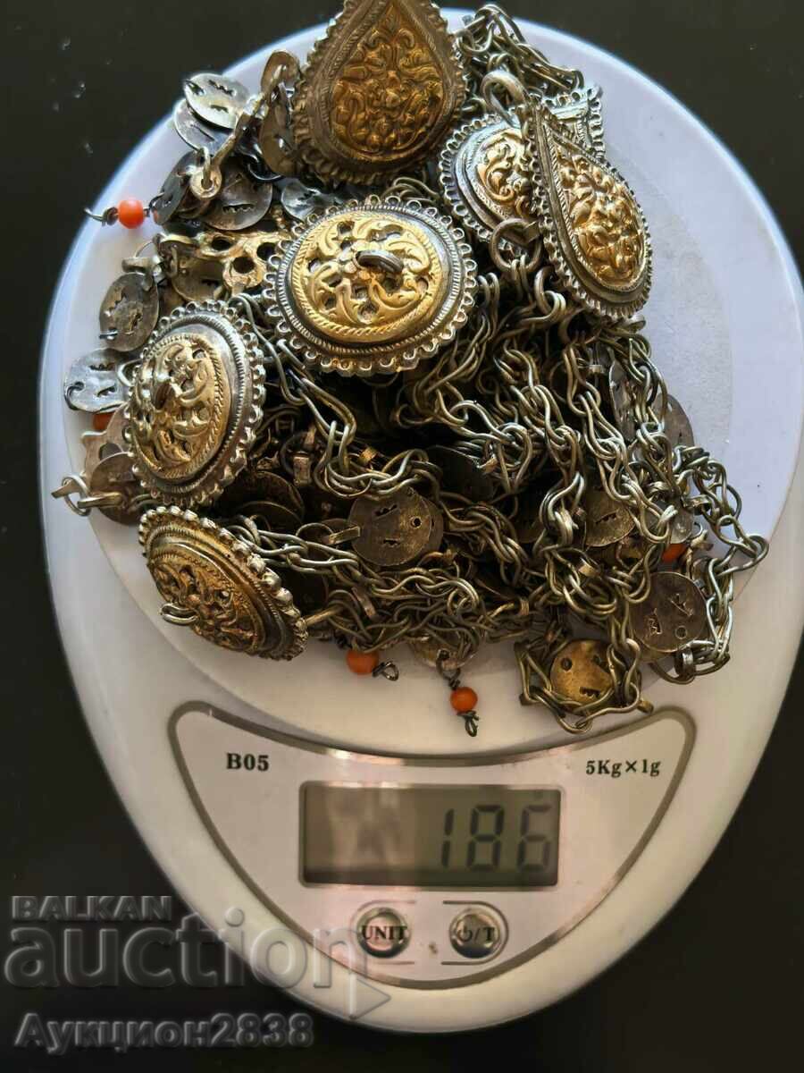 ΜΑΚΕΔΟΝΙΚΑ ΚΟΣΜΗΜΑΤΑ. ΚΑΡΦΙΤΣΑ. ΣΚΟΥΛΑΡΙΚΙ. ΑΣΗΜΙ / ΕΠΙΧΡΥΣΩΜΕΝΟ με τιμή 1500.00 BGN | € 766.94 ΜΑΚΕΔΟΝΙΚΑ ΚΟΣΜΗΜΑΤΑ. ΚΑΡΦΙΤΣΑ. ΣΚΟΥΛΑΡΙΚΙ. ΑΣΗΜΙ / ΕΠΙΧΡΥΣΩΜΕΝΟ με τιμή 1500.00 BGN | € 766.94