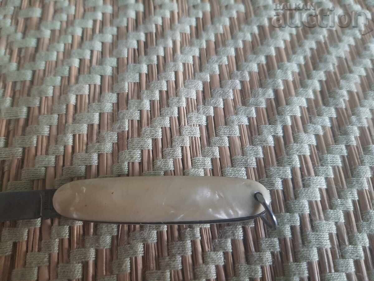 Livrarea Micul briceag de buzunar - Germany Livrarea Micul briceag de buzunar - Germany