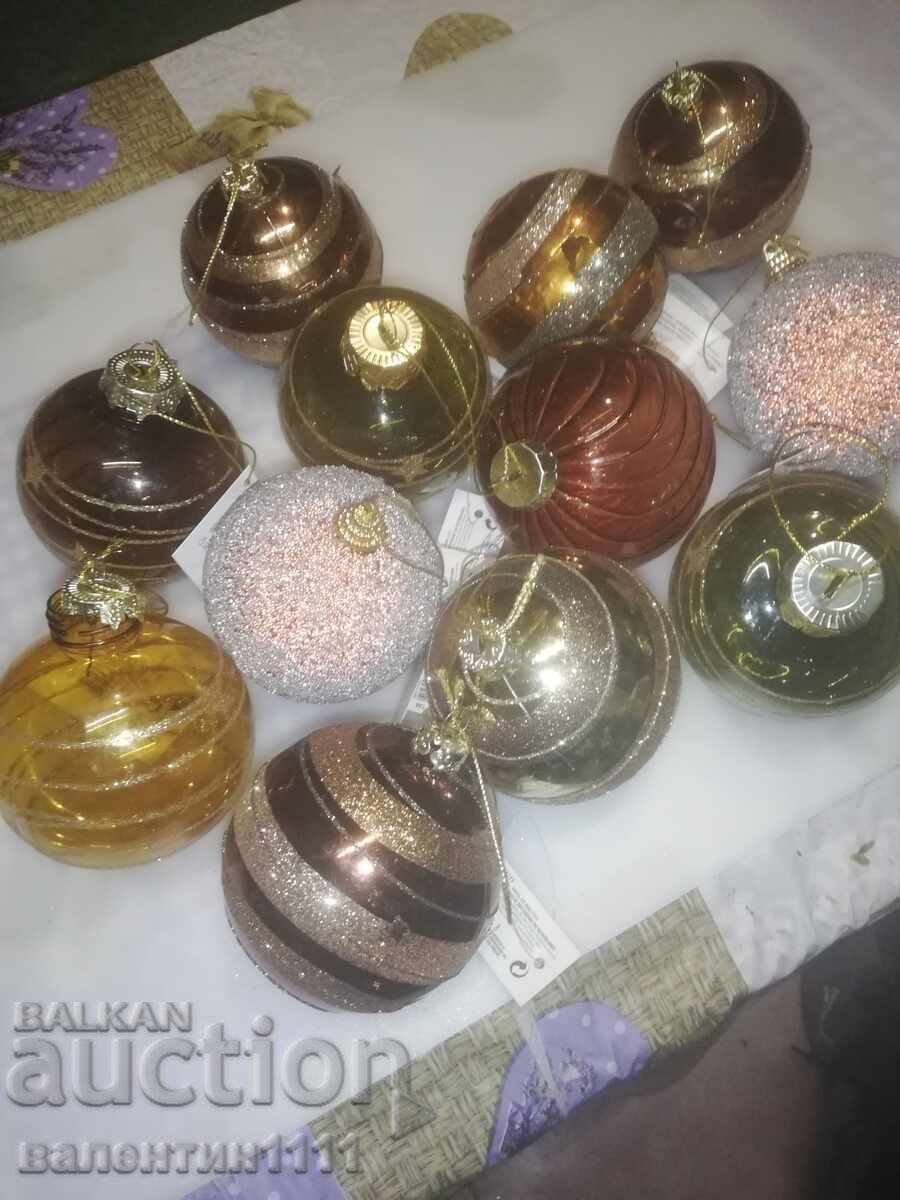 Christmas tree ornaments Christmas tree ornaments