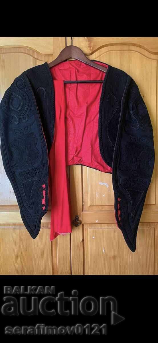 Мъжки автентичен чепкен с цена 550.00 лв. | € 281.21 Мъжки автентичен чепкен с цена 550.00 лв. | € 281.21