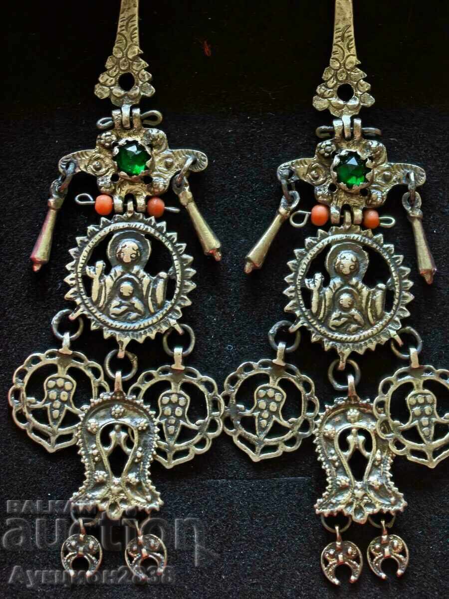 Auction Renaissance earrings Auction Renaissance earrings