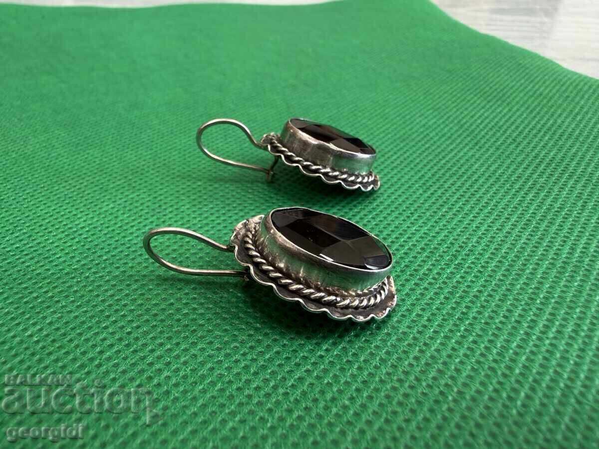 Παράδοση Χειροποίητα ασημένια σκουλαρίκια με μαύρο όνυχα. №7717 Παράδοση Χειροποίητα ασημένια σκουλαρίκια με μαύρο όνυχα. №7717