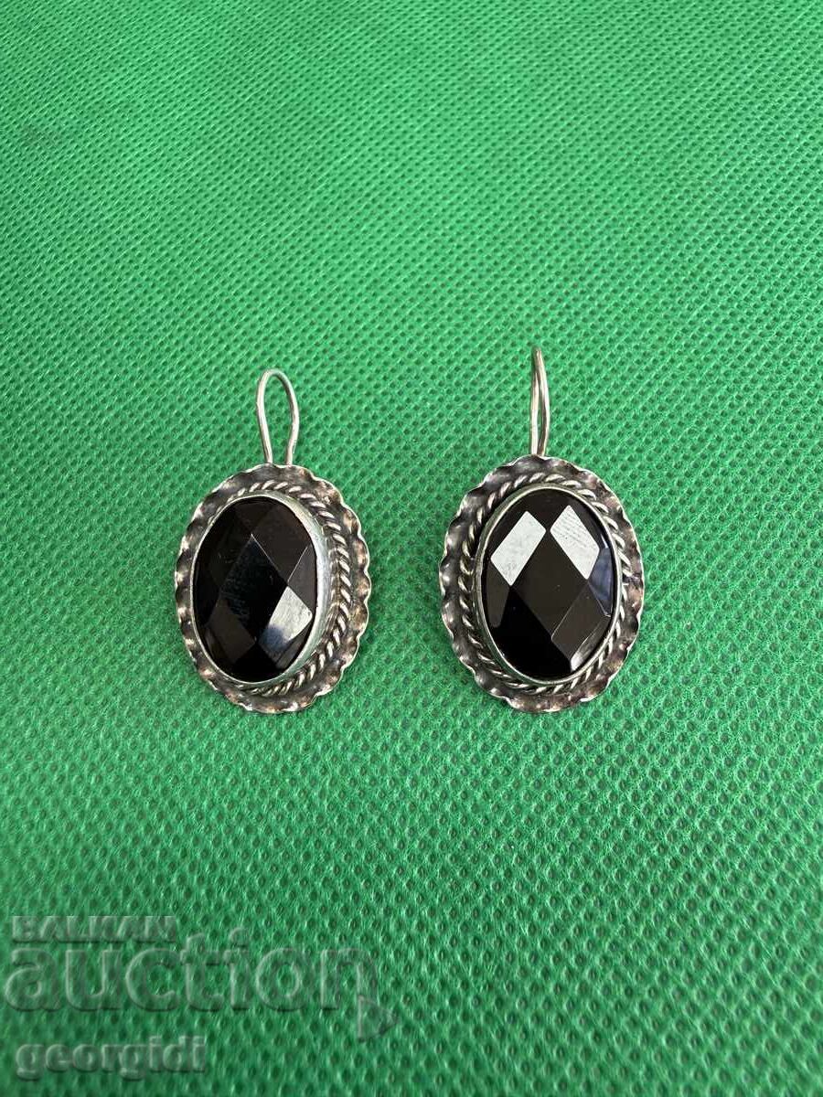 Χειροποίητα ασημένια σκουλαρίκια με μαύρο όνυχα. №7717 Χειροποίητα ασημένια σκουλαρίκια με μαύρο όνυχα. №7717