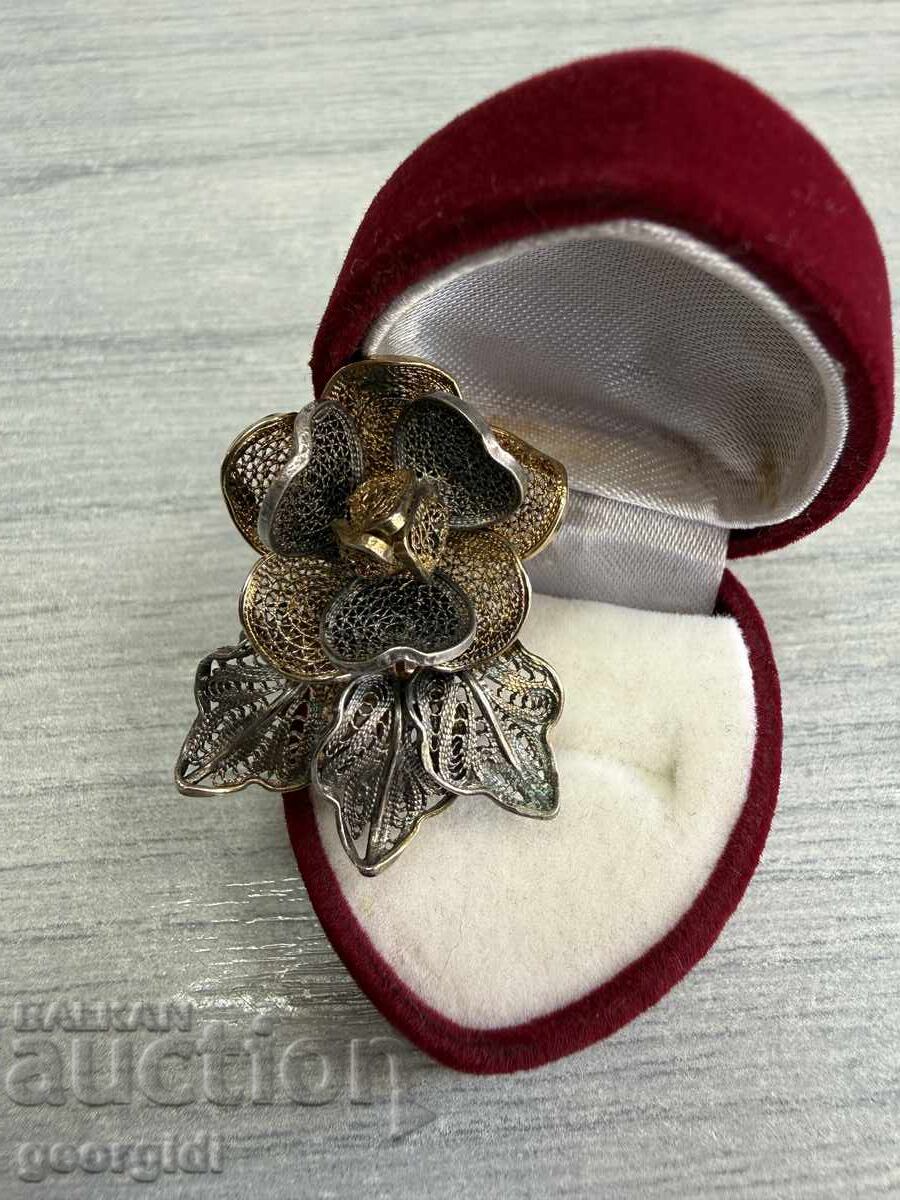 УНИКАТ ! Ръчно изработена сребърна брошка с позлата. №7718 УНИКАТ ! Ръчно изработена сребърна брошка с позлата. №7718
