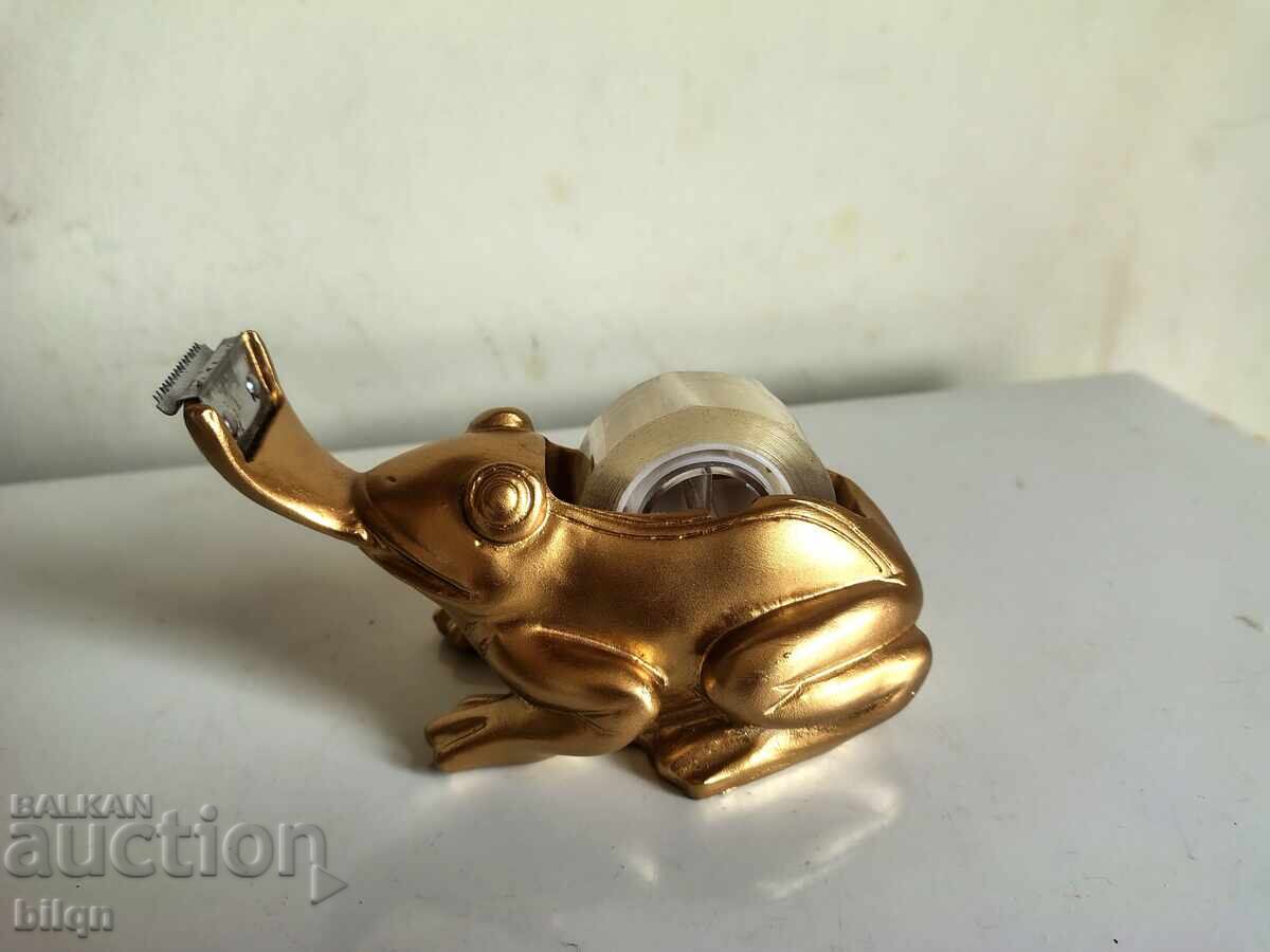Amazing Golden Stationery Frog Amazing Golden Stationery Frog
