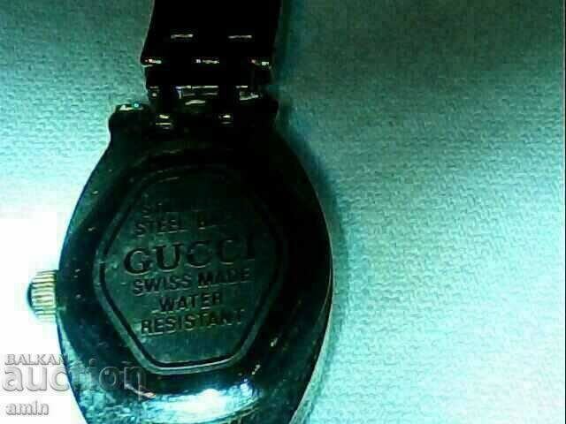 Livrarea frumoase Gucci originale cu 4 locuri folosite baterii libsva Livrarea frumoase Gucci originale cu 4 locuri folosite baterii libsva