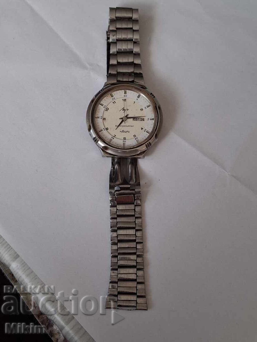 Δημοπρασία Παρακολουθήστε το Luch Δημοπρασία Παρακολουθήστε το Luch