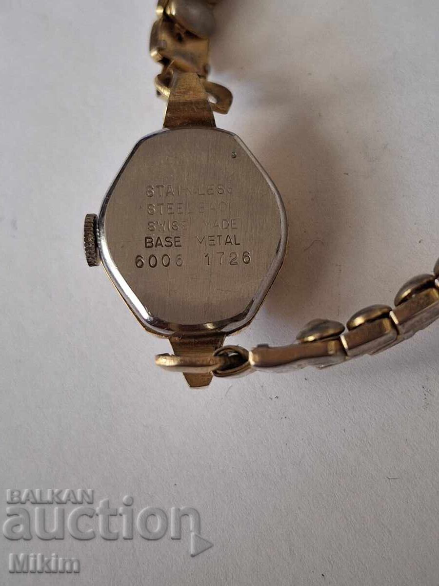 Επιχρυσωμένο ρολόι Lucarne με τιμή € 8.19 | 16.02 BGN