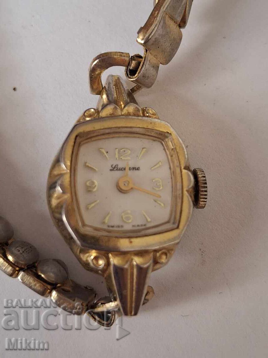 Επιχρυσωμένο ρολόι Lucarne