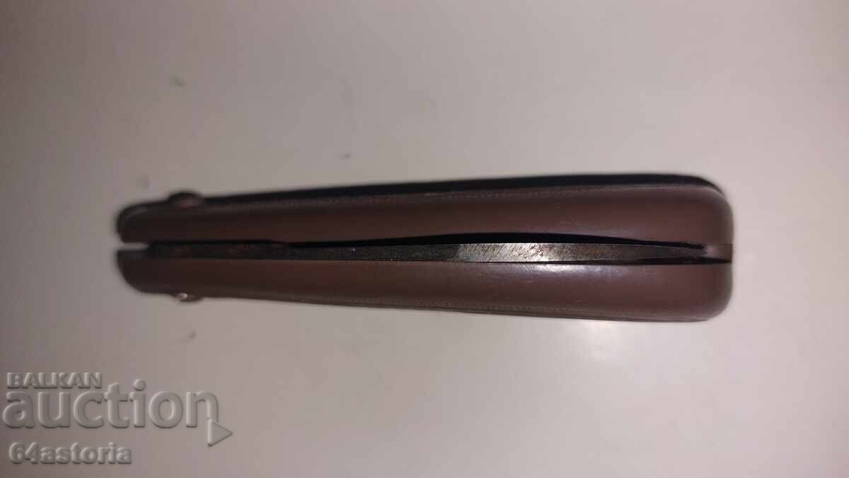 Δημοπρασία Μαχαίρι, λαβή, πέτκο ντένεφ, δρεπάνι και σφυρί, σουγιάς Δημοπρασία Μαχαίρι, λαβή, πέτκο ντένεφ, δρεπάνι και σφυρί, σουγιάς