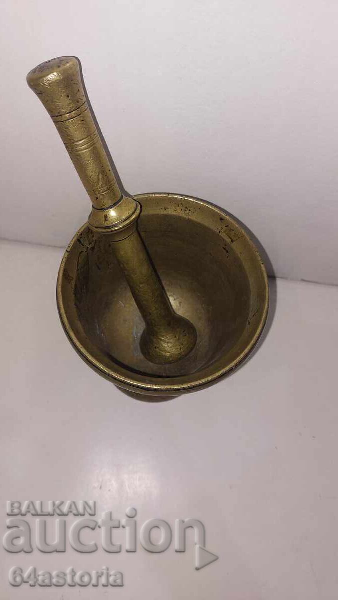 Havan, havanče, alamă, bronz, ciocan, cană cu preț 75.00 BGN | € 38.35 Havan, havanče, alamă, bronz, ciocan, cană cu preț 75.00 BGN | € 38.35