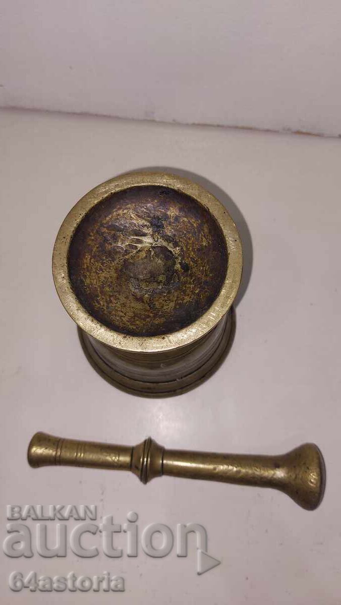 Licitație Havan, havanče, alamă, bronz, ciocan, cană Licitație Havan, havanče, alamă, bronz, ciocan, cană