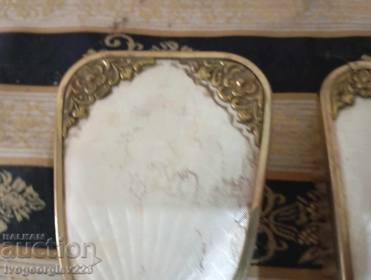 Παράδοση Αντίκα βούρτσα μαλλιών και βούρτσα ρούχων Παράδοση Αντίκα βούρτσα μαλλιών και βούρτσα ρούχων