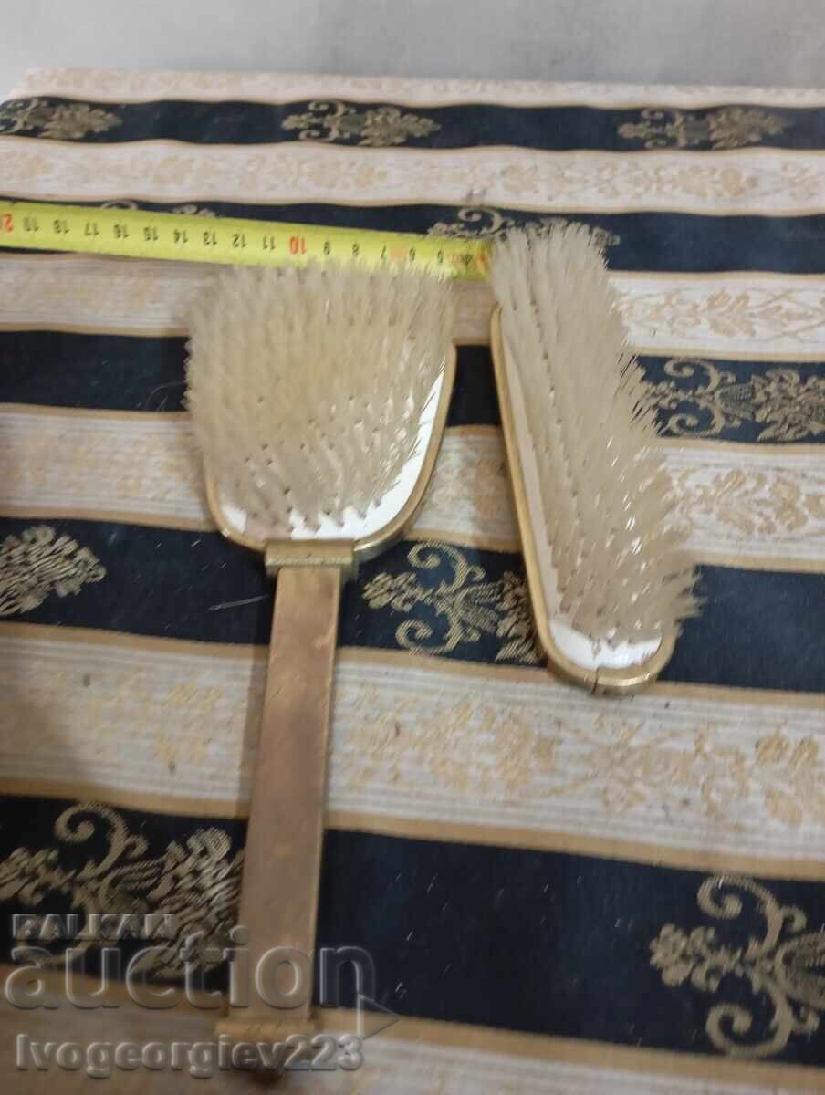 Αντίκα βούρτσα μαλλιών και βούρτσα ρούχων - 5 Αντίκα βούρτσα μαλλιών και βούρτσα ρούχων - 5