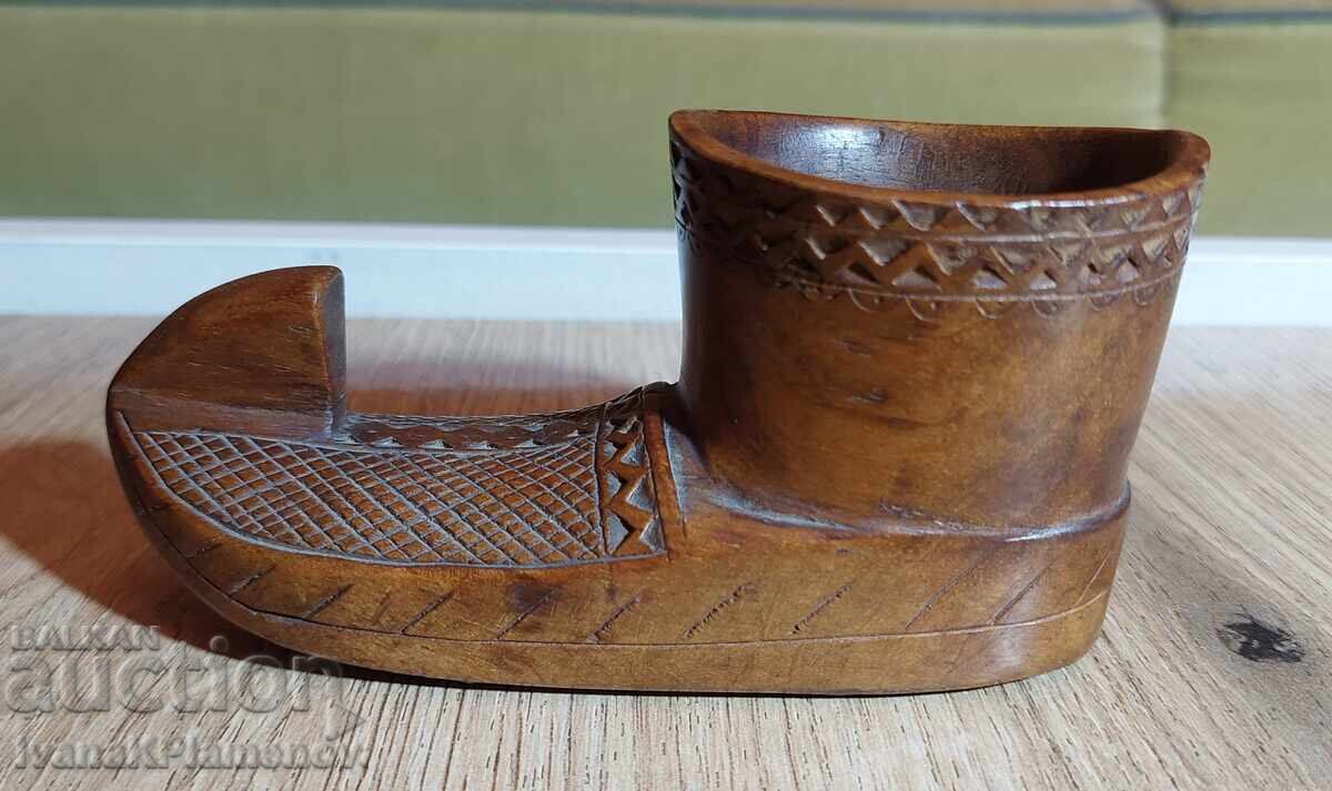 Licitație Sculptură în lemn pentru cunoscători excelentă Licitație Sculptură în lemn pentru cunoscători excelentă