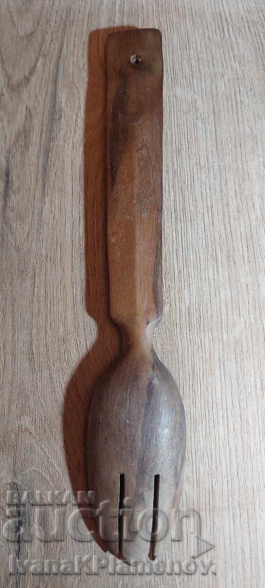 Livrarea Sculptură în lemn pentru cunoscători Livrarea Sculptură în lemn pentru cunoscători