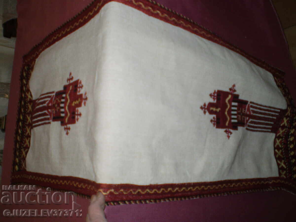 Auction  Retro tablecloth red embroidery Balkan motifs