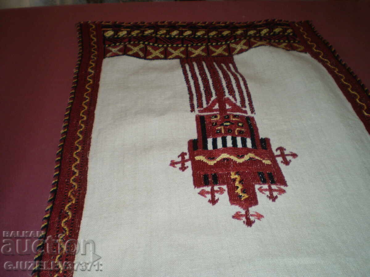 Retro tablecloth red embroidery Balkan motifs - 6