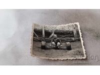 Снимка Момченце с ретро щанги