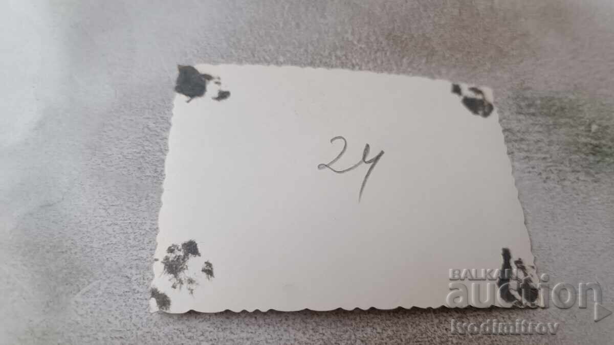 Φωτογραφία Μπριγκαντίρ με φτυάρια με τιμή € 1.25 | 2.44 BGN Φωτογραφία Μπριγκαντίρ με φτυάρια με τιμή € 1.25 | 2.44 BGN