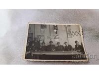 Φωτογραφία Αξιωματικών και ανδρών για καφέ