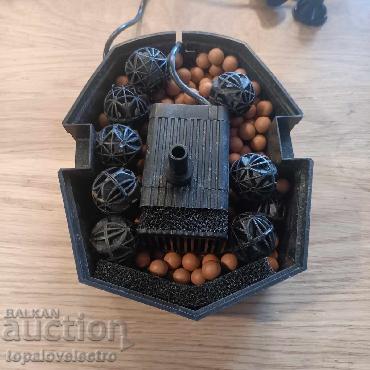 Соларен филтър с помпа Biling 8W и батерия 3600 mAh, 405 L/h - 7 Соларен филтър с помпа Biling 8W и батерия 3600 mAh, 405 L/h - 7