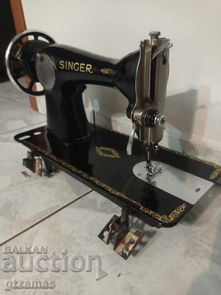Παράδοση Ραπτομηχανή Singer αχρησιμοποίητη Παράδοση Ραπτομηχανή Singer αχρησιμοποίητη