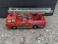 Vechiă jucărie metalică japoneză model camion pompieri
