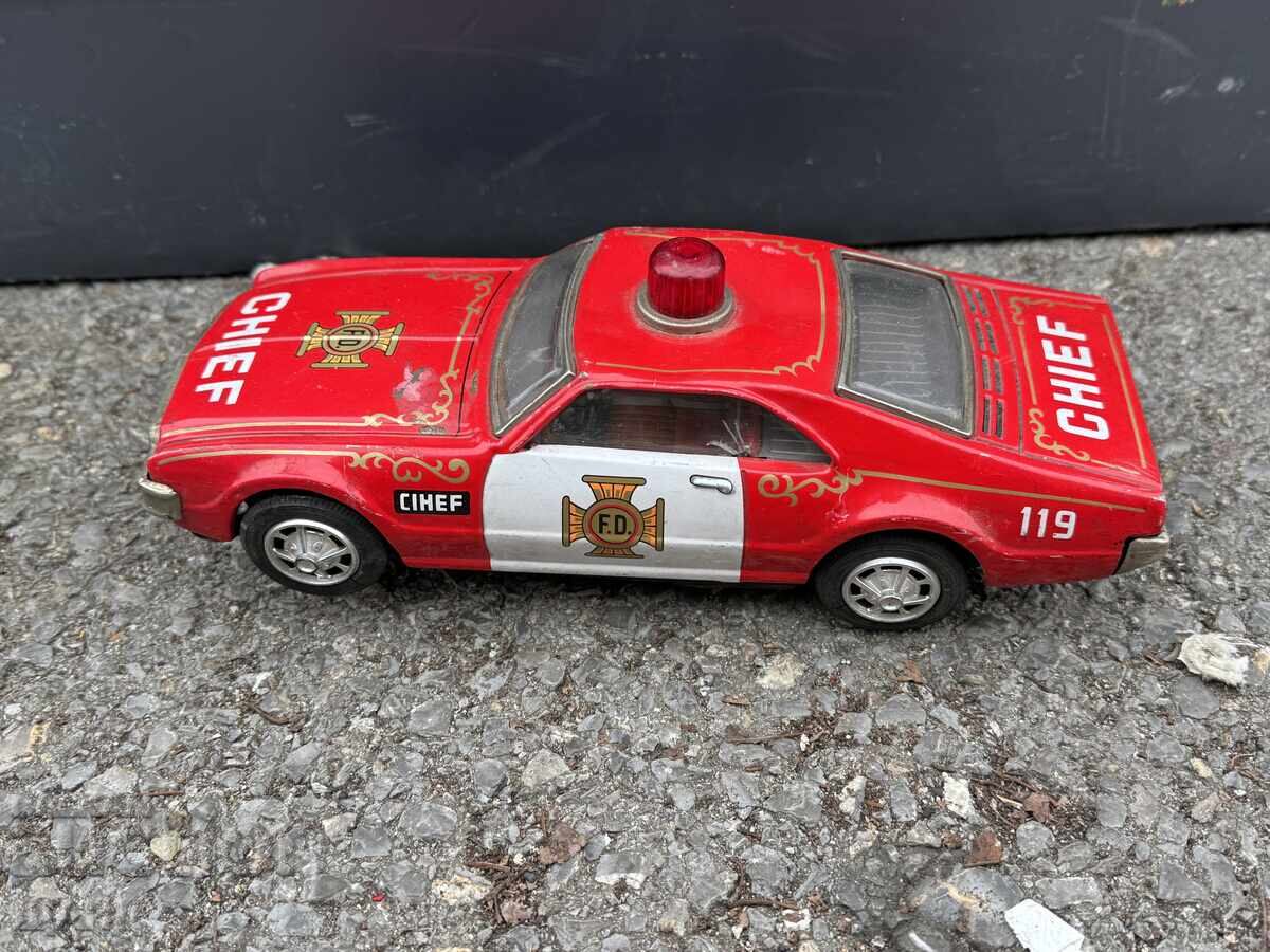 Licitație Jucărie metalică veche japoneză model mașină de poliție Licitație Jucărie metalică veche japoneză model mașină de poliție