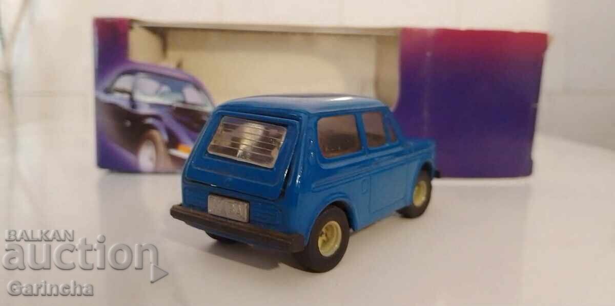 Auction Lada Niva Micro 1/43 Bulgaria Auction Lada Niva Micro 1/43 Bulgaria
