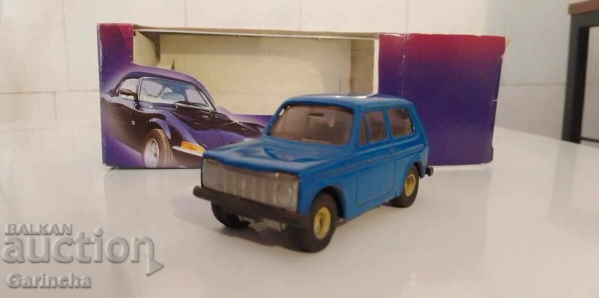 Lada Niva Micro 1/43 Bulgaria