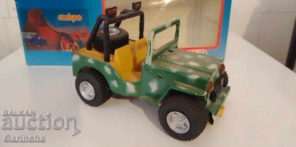 Jucărie bulgărească metalică Jeep cu preț € 13.00 | 25.43 BGN