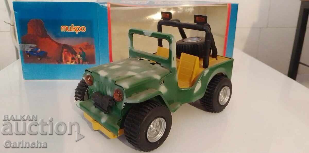 Jucărie bulgărească metalică Jeep