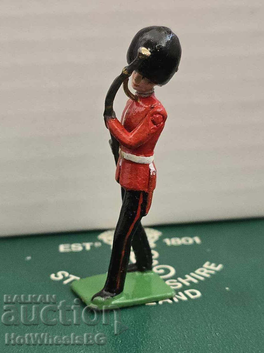 Винтидж оловно войниче-Английски гвардеец с цена 4.99 лв. | € 2.55 Винтидж оловно войниче-Английски гвардеец с цена 4.99 лв. | € 2.55