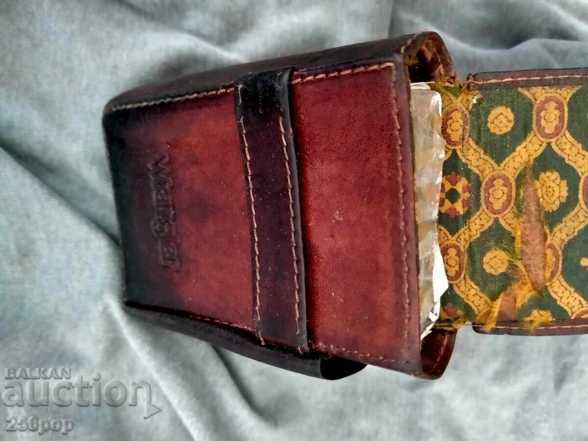 Табакера с цигари Арда филтър с цена 20.00 лв. | € 10.23 Табакера с цигари Арда филтър с цена 20.00 лв. | € 10.23