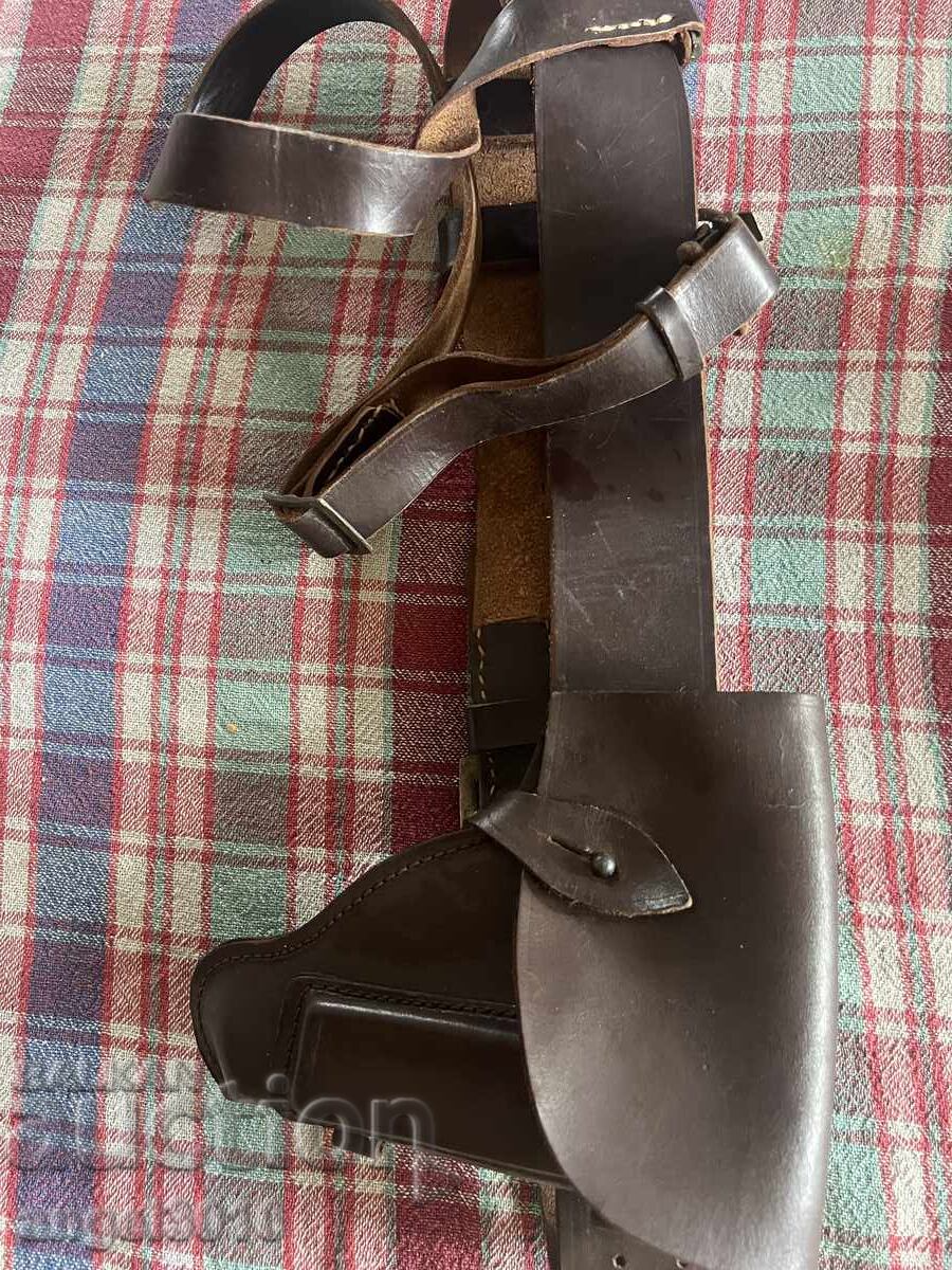 Set complet: Curea din piele cu toc și curea de susținere! Set complet: Curea din piele cu toc și curea de susținere!