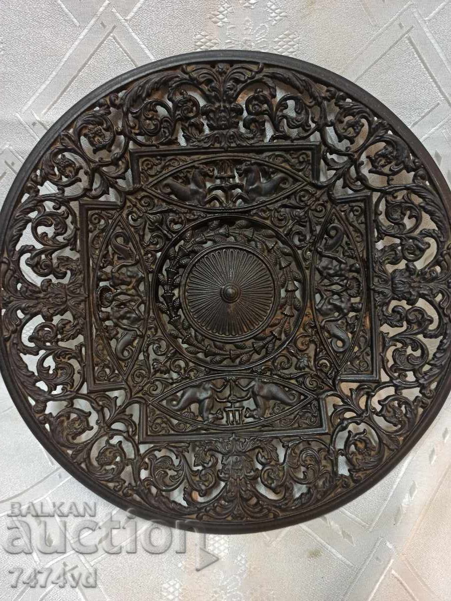 Масивна чугунена чиния Buderus ,коне и хералдична лилия - 5 Масивна чугунена чиния Buderus ,коне и хералдична лилия - 5