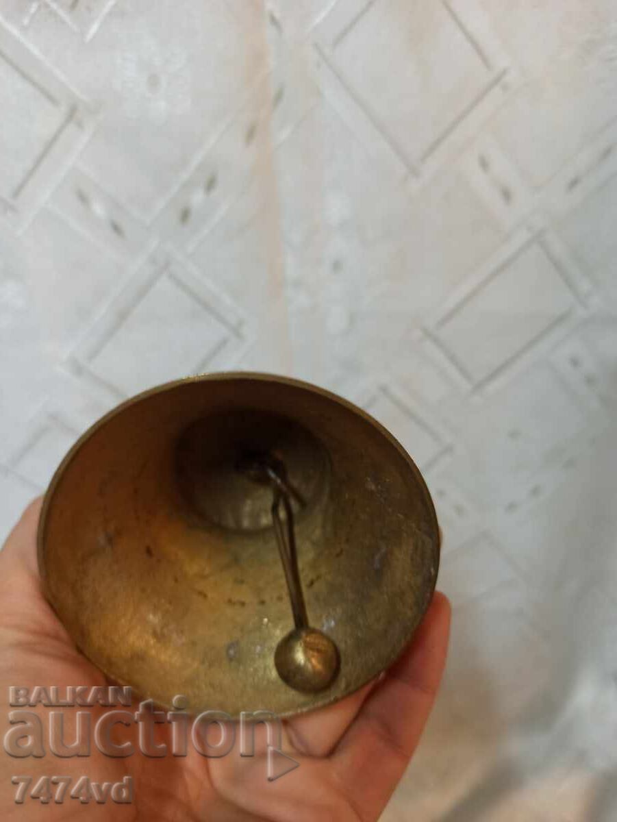 Бронзова камбана ,обща дължина 9 см надписи и звезда - 5 Бронзова камбана ,обща дължина 9 см надписи и звезда - 5