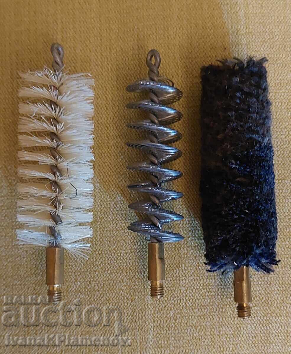 Licitație Kit de curățare a armelor