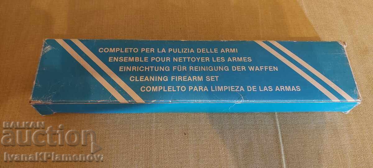 Доставка на Комплект за почистване на оръжие Доставка на Комплект за почистване на оръжие