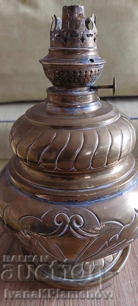 Livrarea Lampa cu gaz Kosmos din alamă pentru colecționari Livrarea Lampa cu gaz Kosmos din alamă pentru colecționari