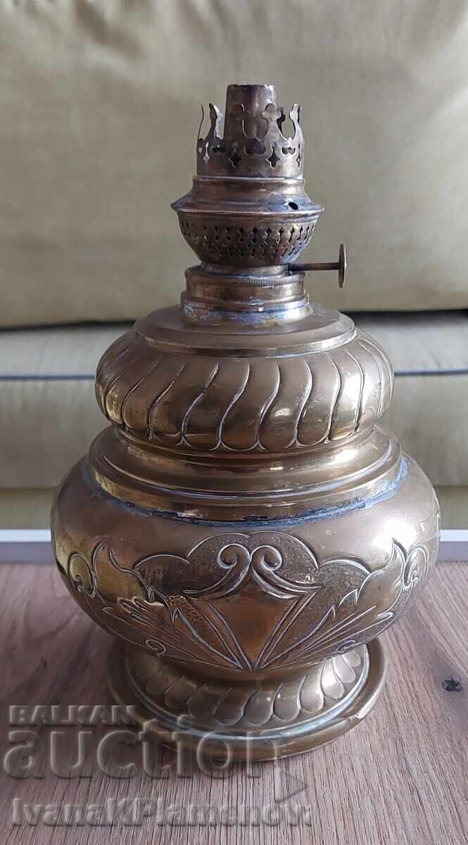 Lampa cu gaz Kosmos din alamă pentru colecționari Lampa cu gaz Kosmos din alamă pentru colecționari