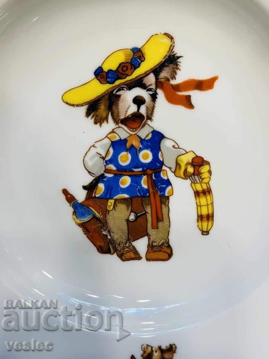 Стара порцеланова Чиния Детски Мотиви Детска Бавария с цена 80.00 лв. | € 40.90 Стара порцеланова Чиния Детски Мотиви Детска Бавария с цена 80.00 лв. | € 40.90